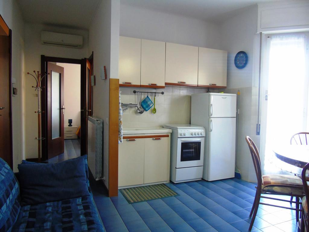 Deiva Holidays Apartment Дейва Марина Екстериор снимка