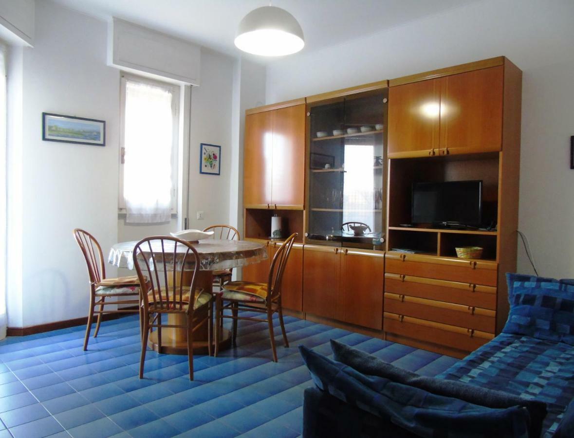 Deiva Holidays Apartment Дейва Марина Екстериор снимка